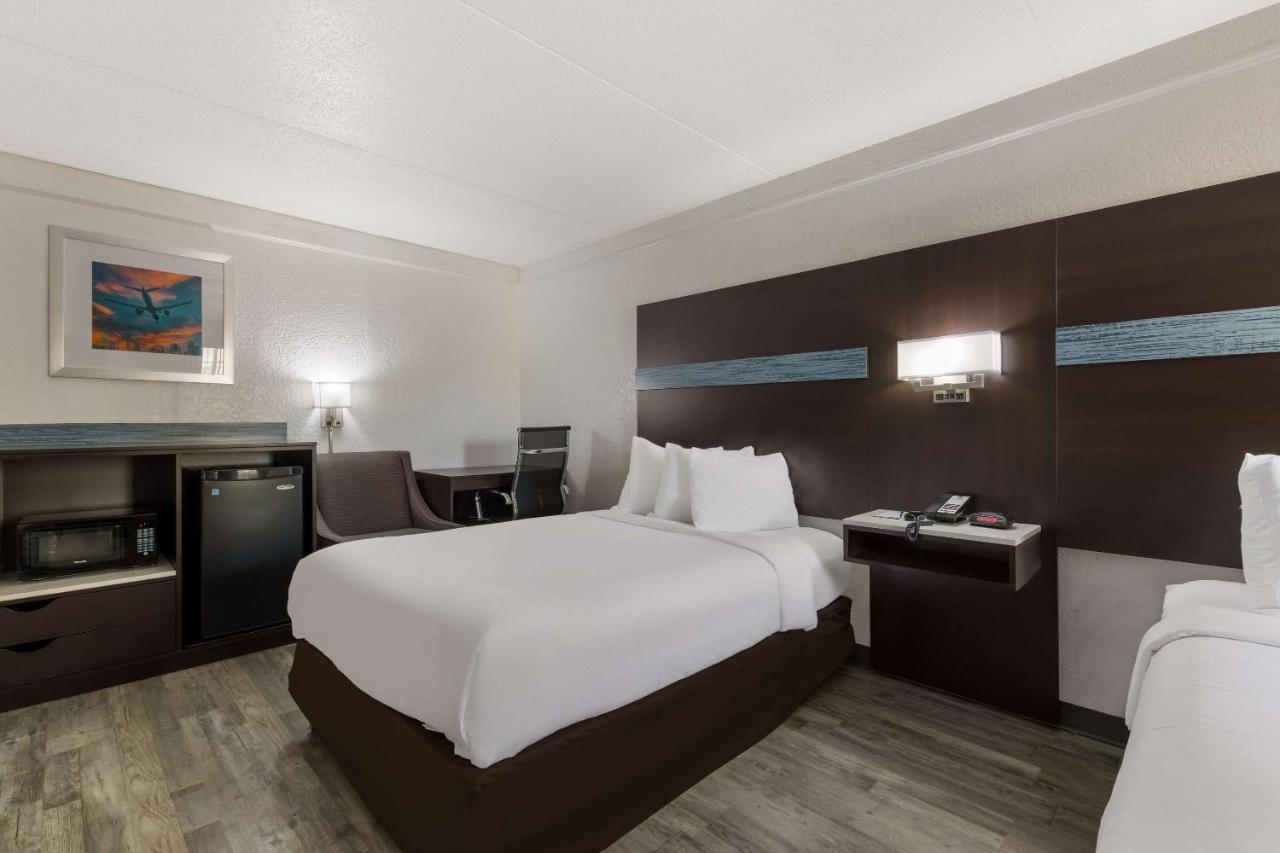 Quality Inn & Suites Airport Charlotte Exterior photo
